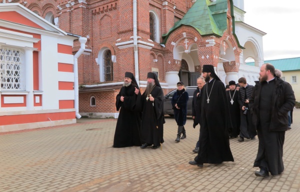 Николо-Пешношский монастырь впервые посетил наместник Троице-Сергиевой лавры епископ Сергиево-Посадский и Дмитровский Кирилл. 