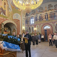 Праздник Покров Пресвятой Богородицы.