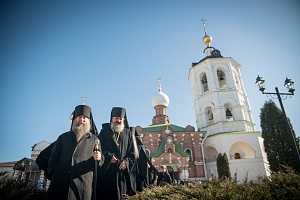 Епископ Кирилл совершил Литургию в Николо-Пешношском монастыре