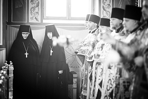 Епископ Кирилл совершил Литургию в Николо-Пешношском монастыре